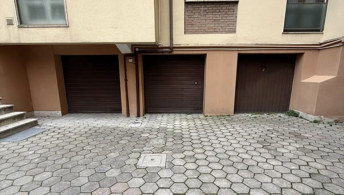 777489541