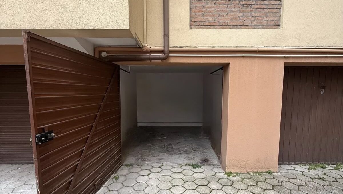 777489863